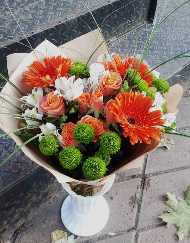 Букет цветов из: Герберы, Хризантемы, Альстромерии и Розы в Гай-Кодзор