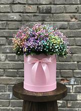 Цветочная композиция из Гипсофила и Розы в шляпной коробке в Гай-Кодзор
