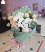 Букет цветов из:  Хризантемы и Розы в Гай-Кодзор