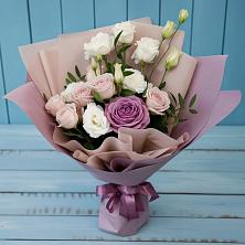 Букет цветов из:  Розы и Лизиантусы в Гай-Кодзор