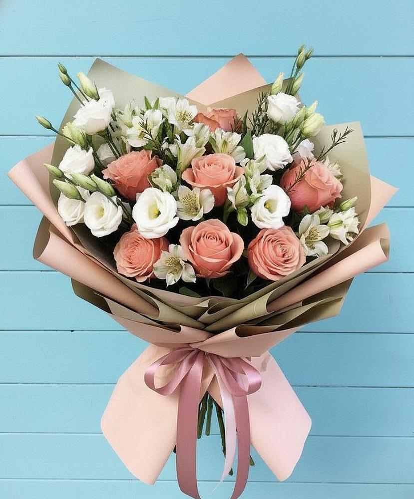 Букет цветов из: Розы, Альстромерии и Лизиантусы в Гай-Кодзор