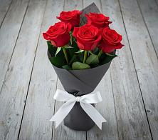 Букет 5 Красных роз Эдлесс Лав #REPLACE_PRED# Гай-Кодзор