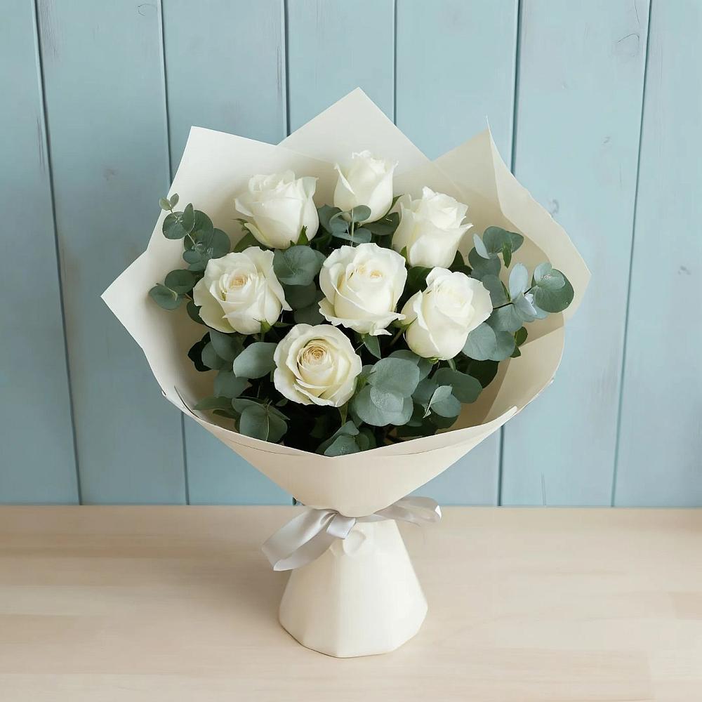 Букет Белые розы в Эвкалипте в Гай-Кодзор
