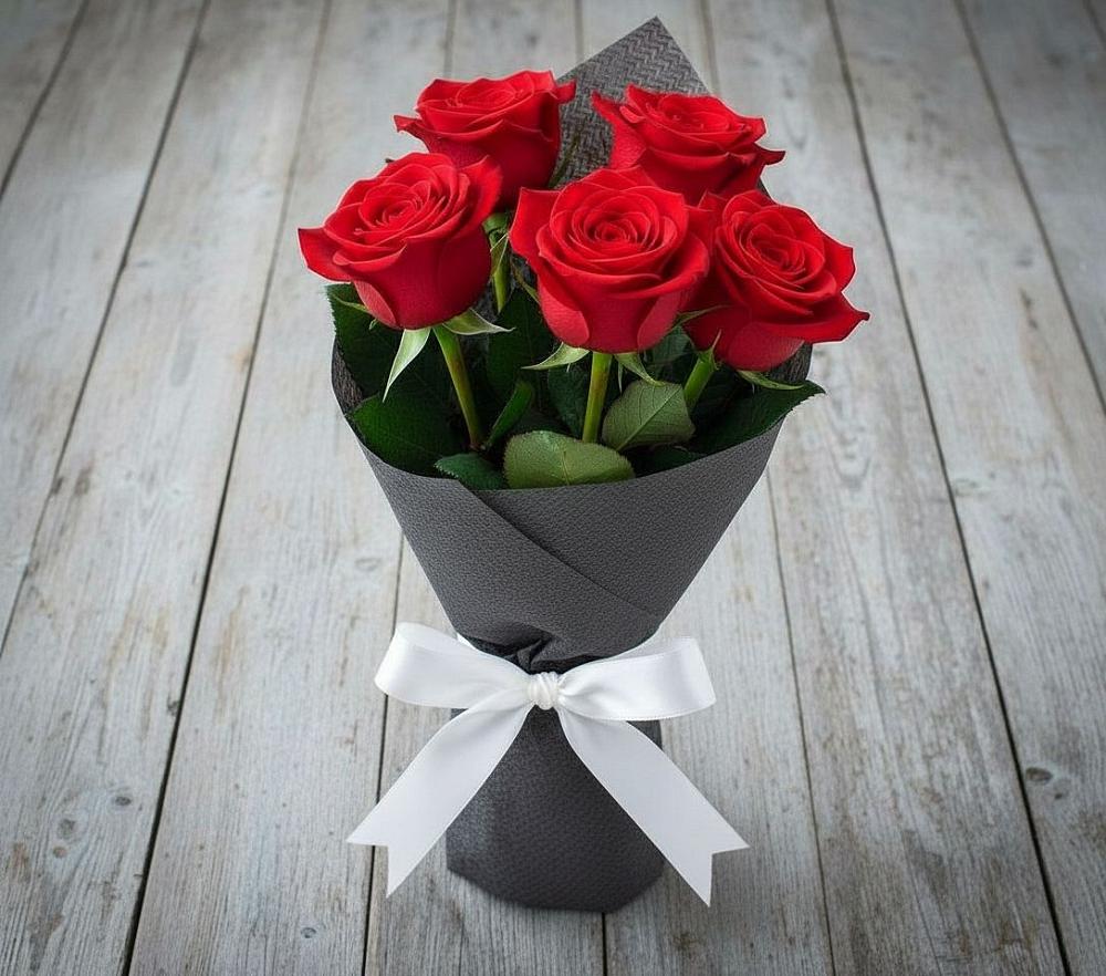 Букет 5 Красных роз Эдлесс Лав в Гай-Кодзор