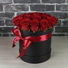 Цветочная композиция из Розы в шляпной коробке в Гай-Кодзор