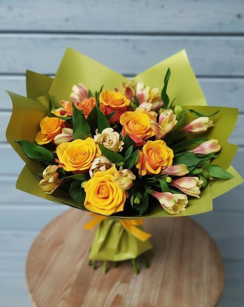 Букет цветов из: Альстромерии и Розы в Гай-Кодзор